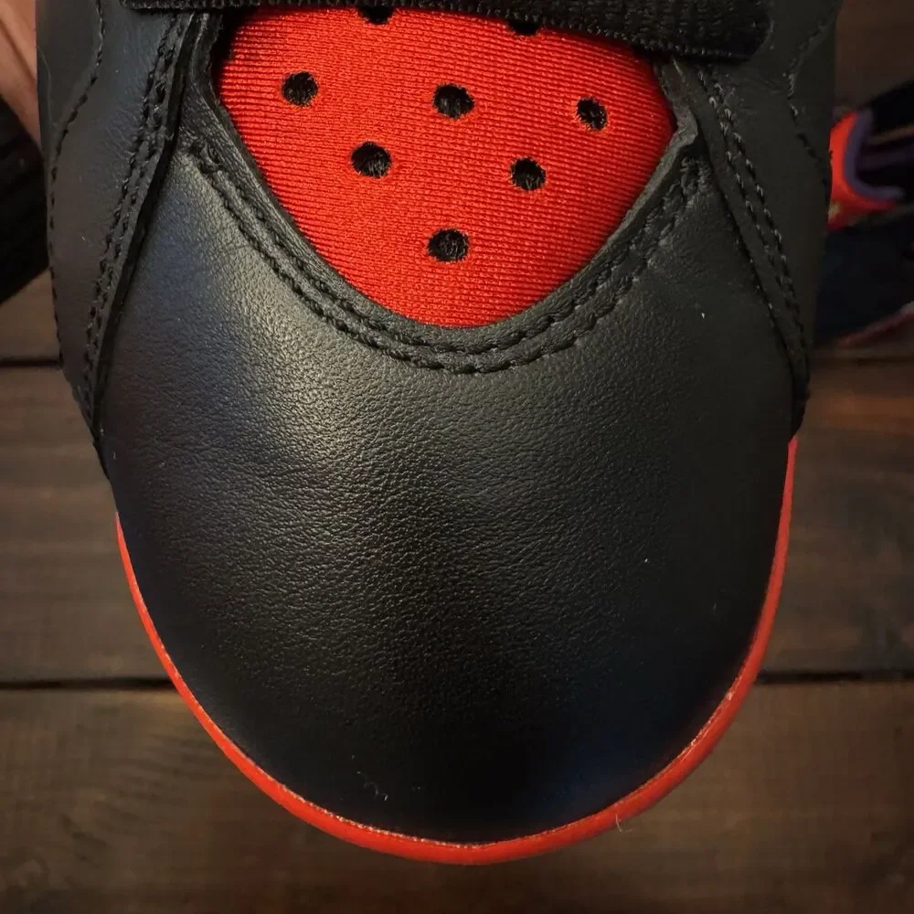 Air Jordan 7 Retro Marvin the Martian Shoes